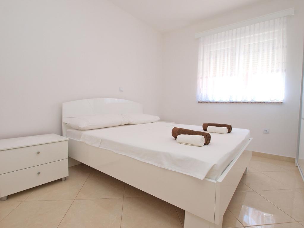 396 Apartment